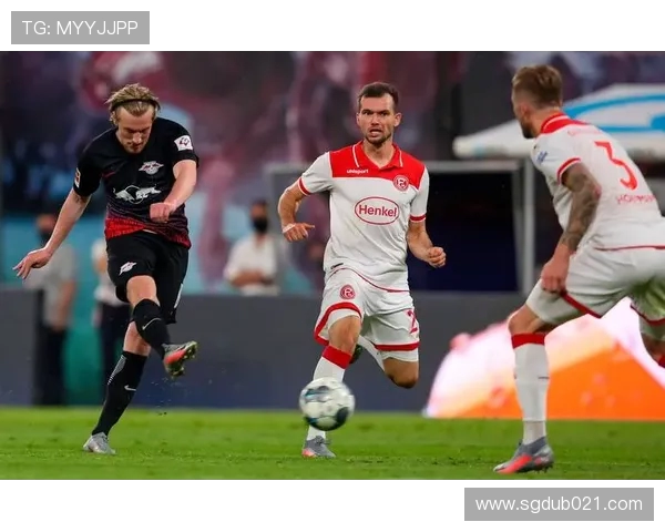 德甲球队是否分档次？联赛格局与实力分类探讨